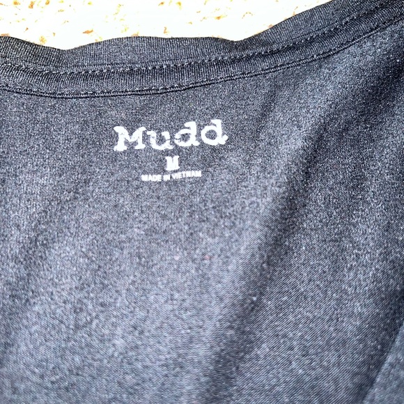 Mudd, medium women’s black v-neck t-shirt - Picture 2 of 5
